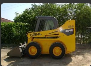 Sarı Gehl SL 6640 mini yükleyici